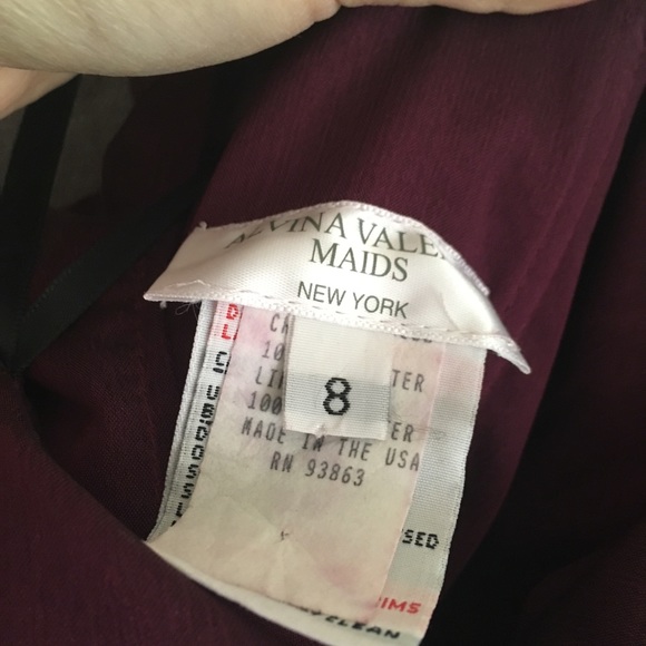 Alvina Valenta Maids Dress in Burgundy - Picture 4 of 5